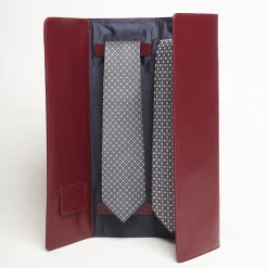 Burgundy Travel Tie Holder In Leather