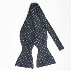Dark Grey Silk Bowtie To Self-Tie - Small Flower Pattern