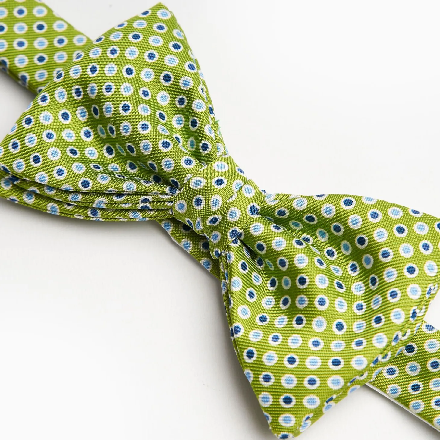 Light Green Pre-Knotted Silk Bowtie - Polka Dot Pattern
