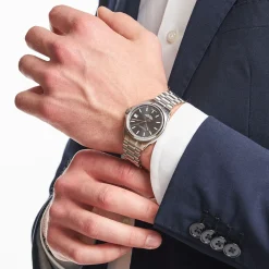 The One Watch